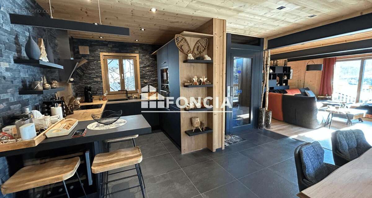 Maison à SAINT-ETIENNE-DE-TINEE