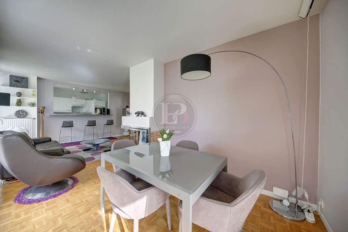 Appartement à MAREIL-MARLY