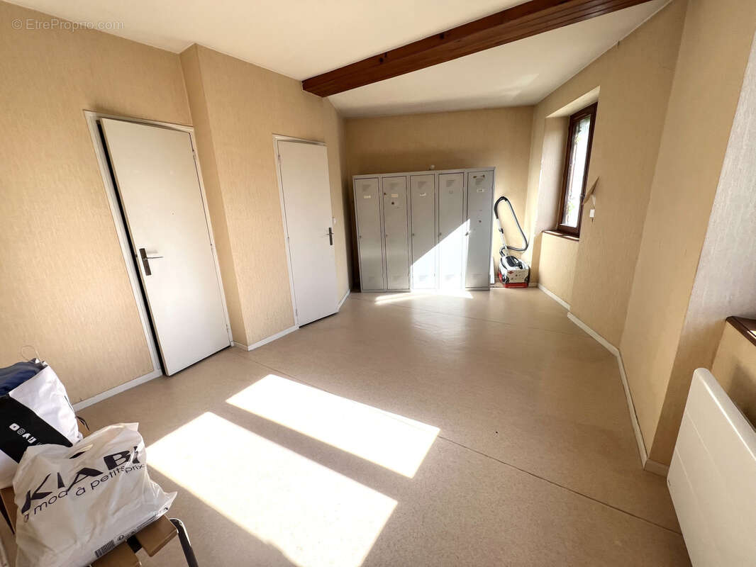 Appartement à EGLETONS