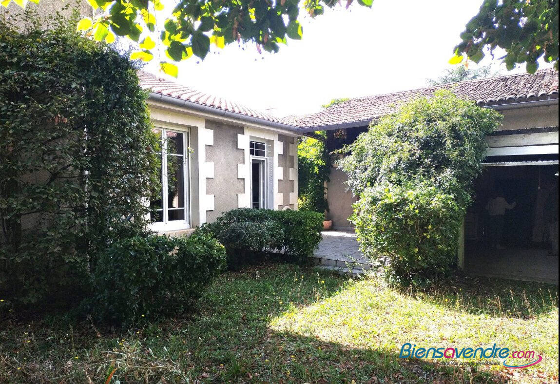 Maison à SAINT-JULIEN-L&#039;ARS