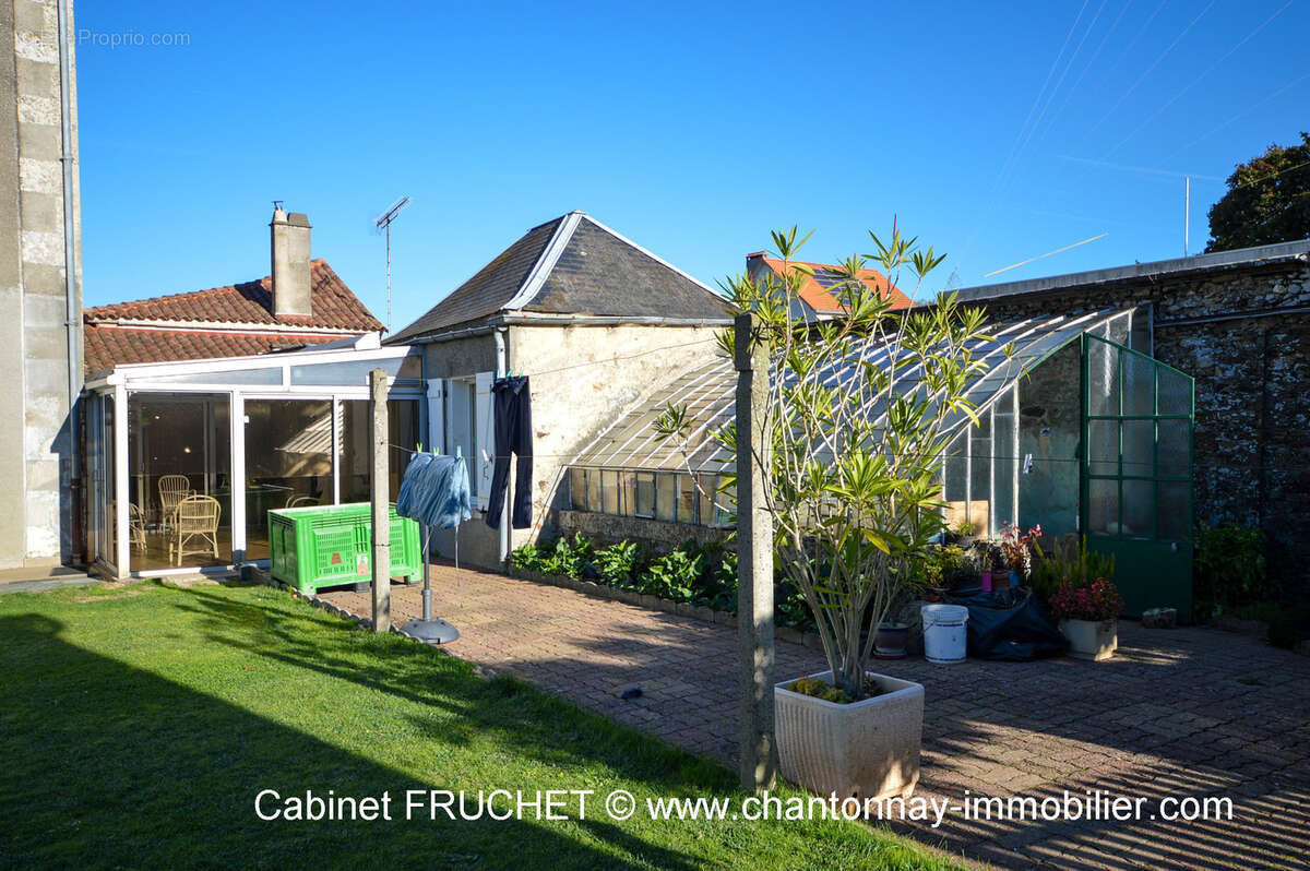 Maison à LA CHATAIGNERAIE