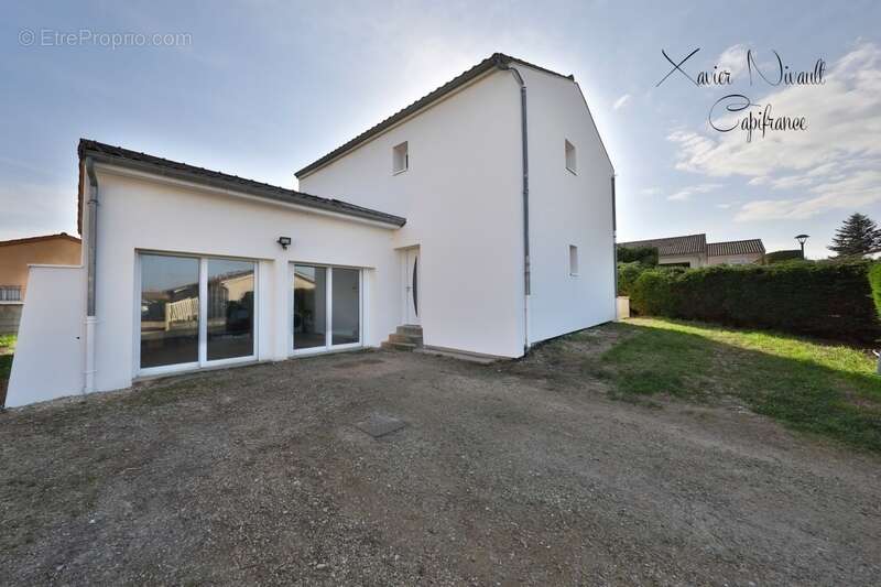Maison à SANCE