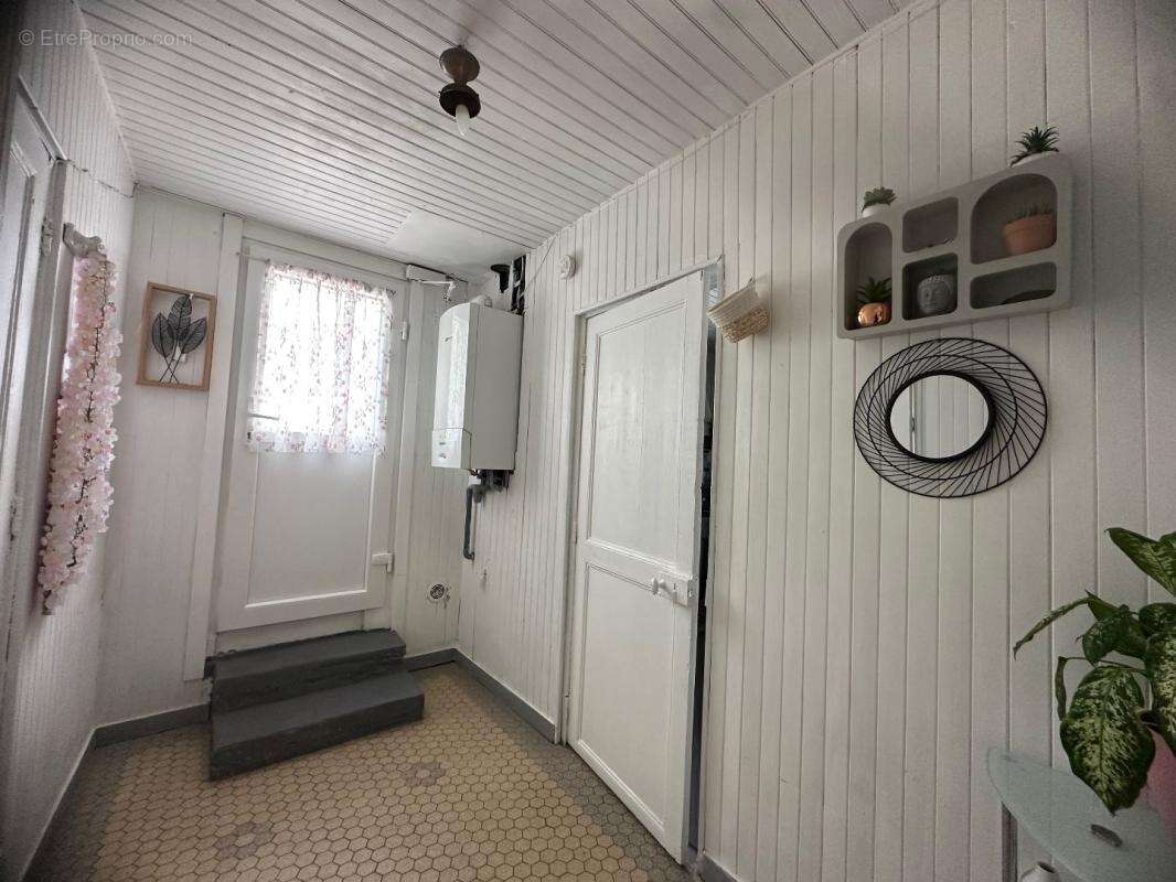 Maison à VILLETANEUSE