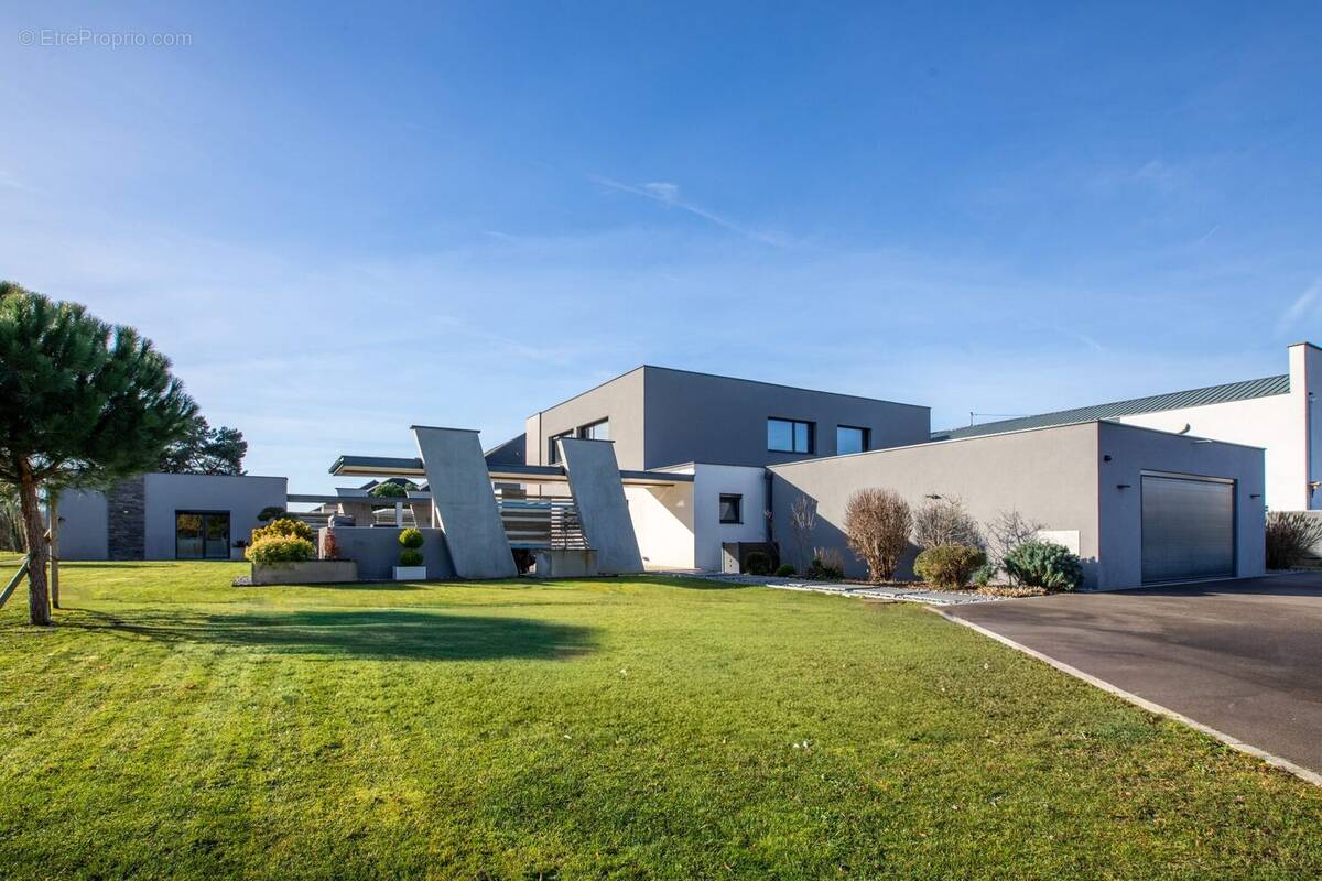 Maison à WITTELSHEIM