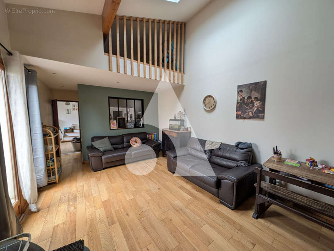 Maison à MONTIGNY-LES-CORMEILLES