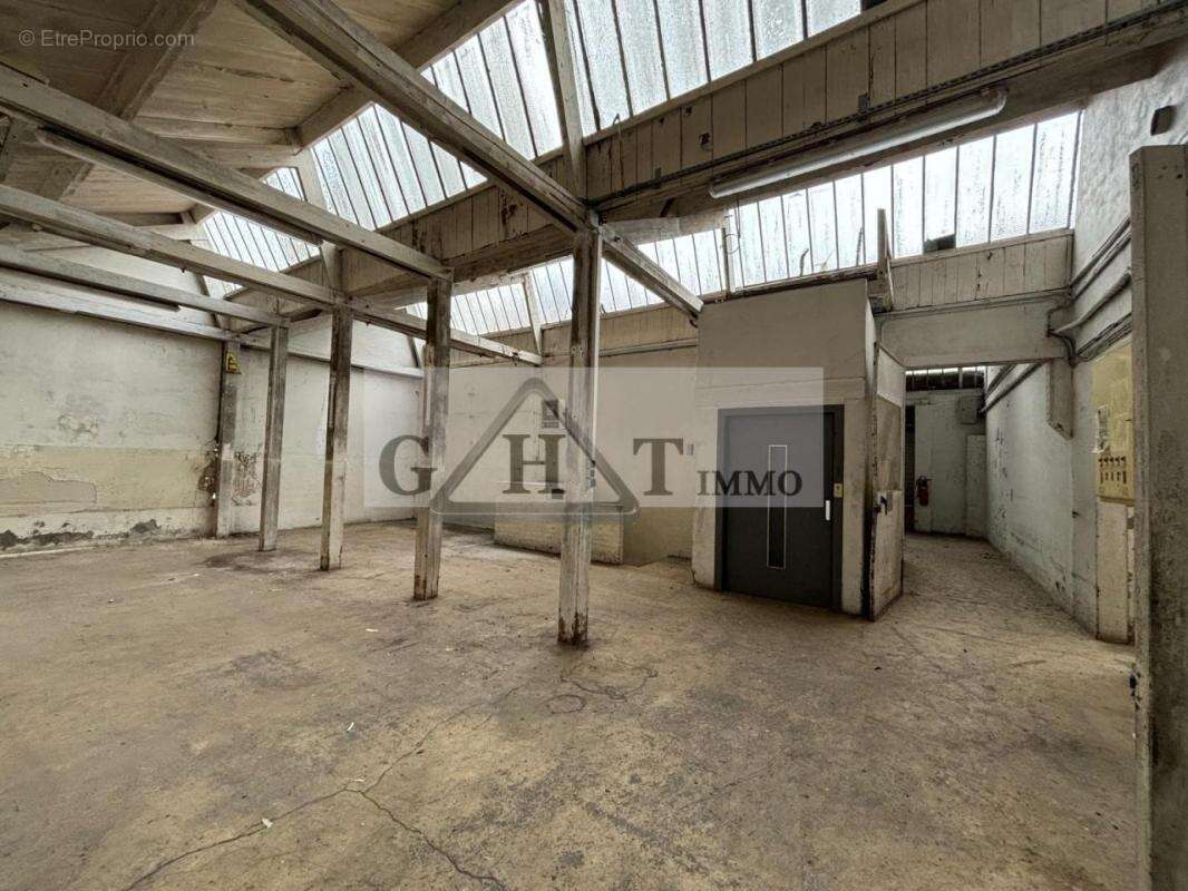 Commerce à SAINT-MAUR-DES-FOSSES