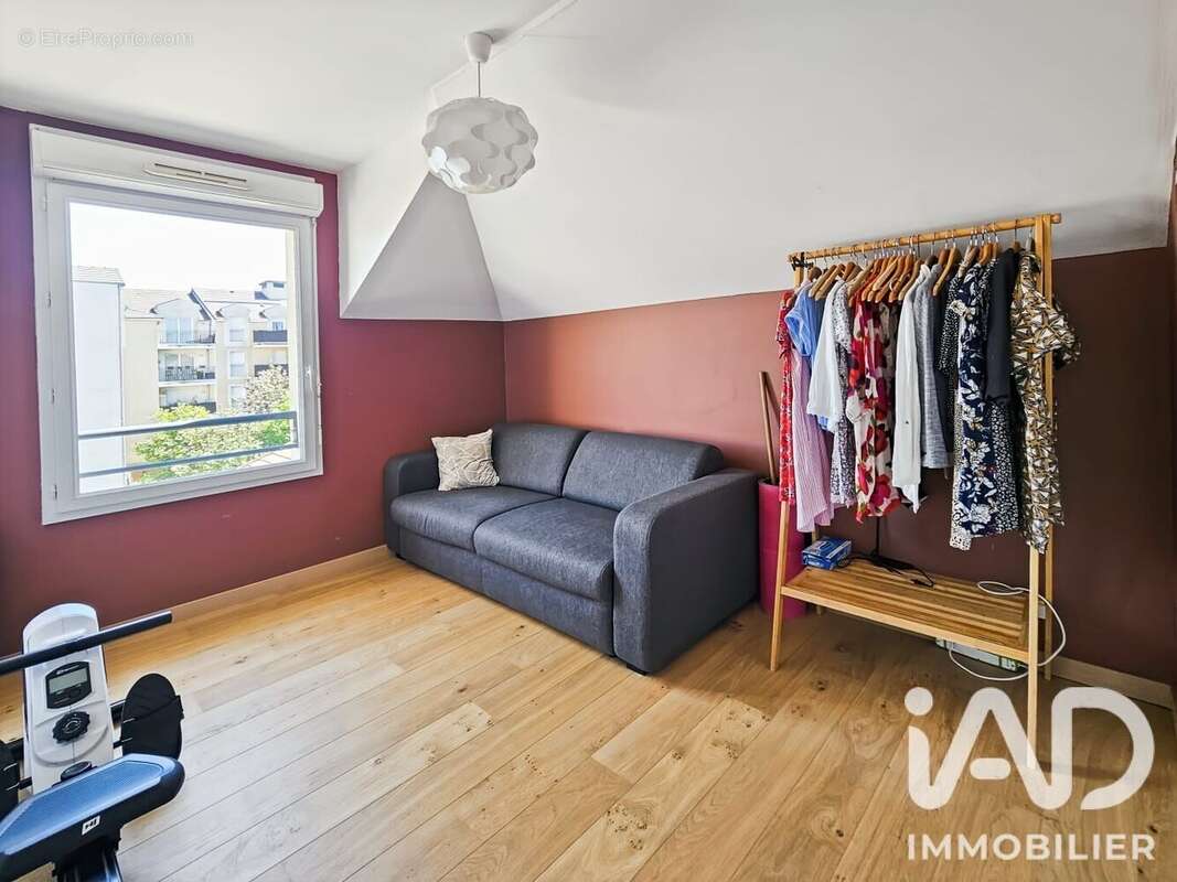 Photo 9 - Appartement à QUINCY-SOUS-SENART