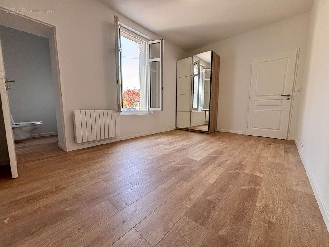 BORDEAUX CAUDERAN - Belle échoppe rénovée 4 chambres - photo 6