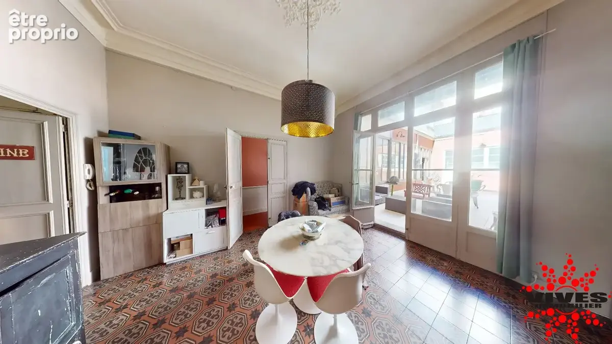Béziers  Magnifique appartement haussmannien T5 de 207 m² avec grande terrasse ensoleillée - photo 4