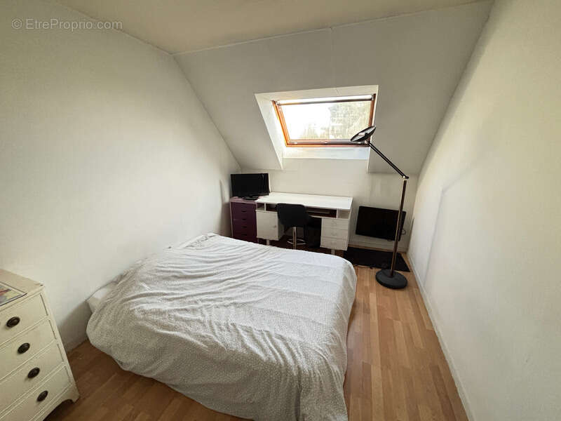 Maison à VERRIERES-LE-BUISSON