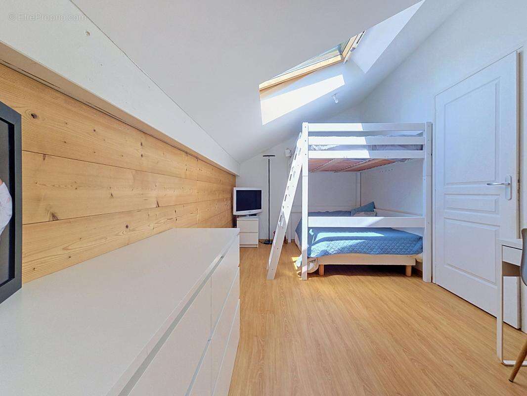Appartement à AMANCY