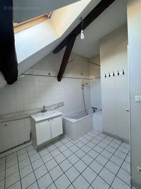Maison en pierre 3 chambres avec jardin - photo 9