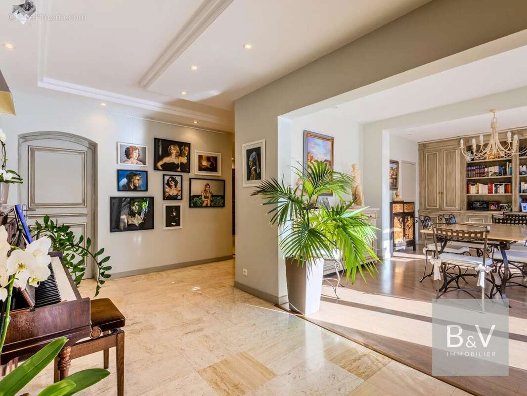 Maison à MOUANS-SARTOUX