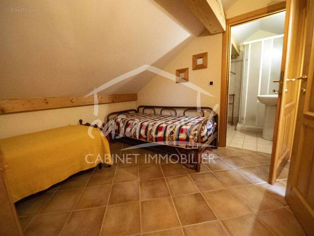Appartement à SAINT-GERVAIS-LES-BAINS