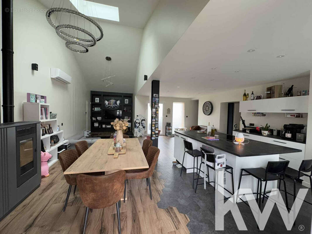 Maison 142 m² à Pont-Du-Chateau  - photo 6
