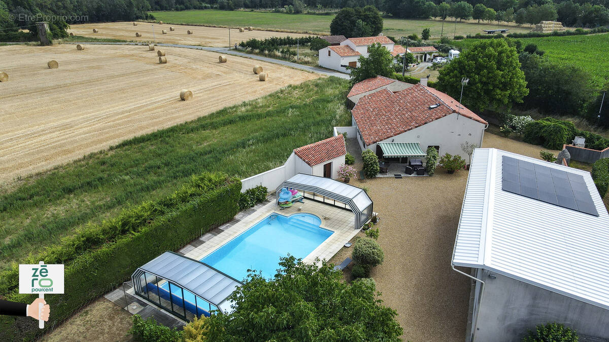 Maison à NALLIERS