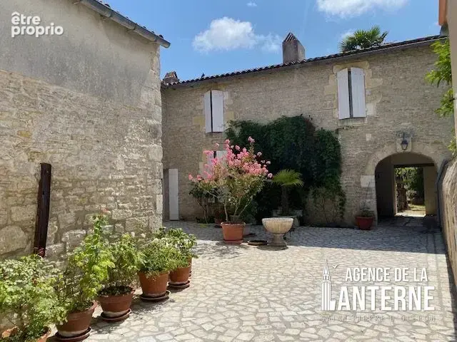 Maison 13 pièces 344 m² à vendre à Saint-Georges-D'oleron (17190) - photo 2