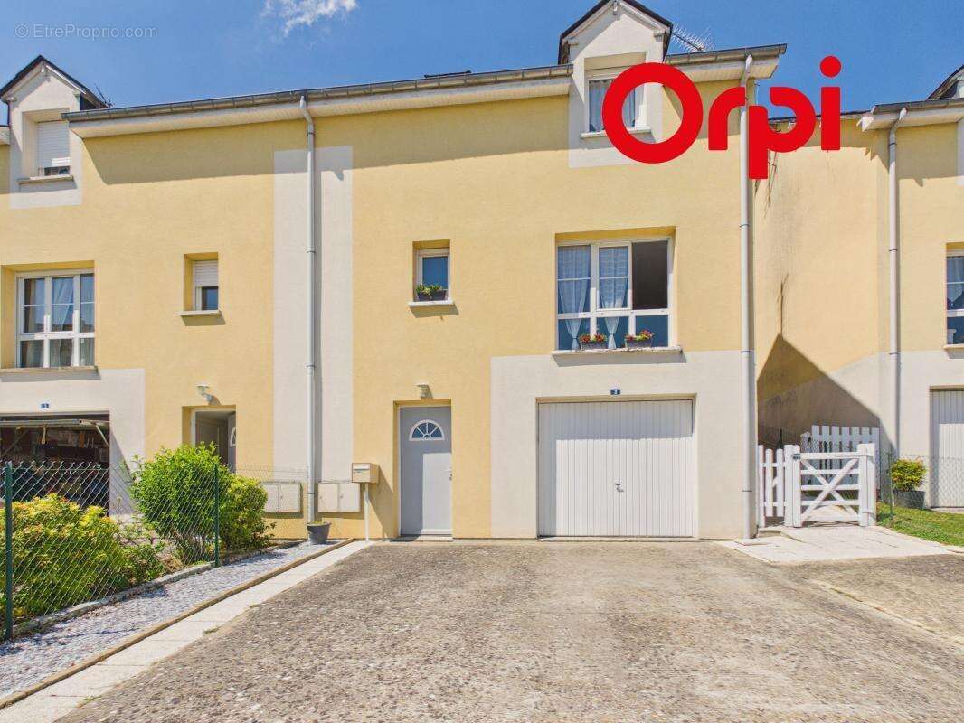 Maison à BERNAY