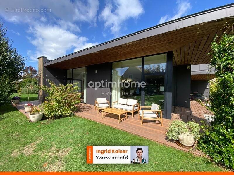 Maison à SAINT-CYR-SUR-LOIRE