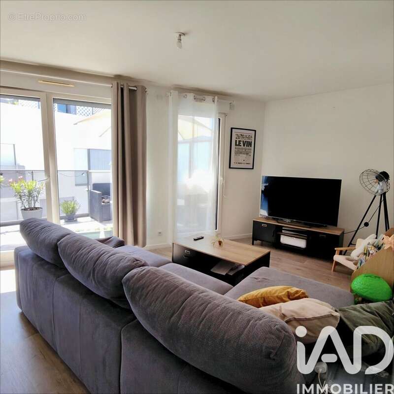 Photo 2 - Appartement à BUSSY-SAINT-GEORGES