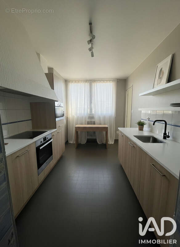Appartement 107 m² à Bagnols-Sur-Ceze  - photo 7