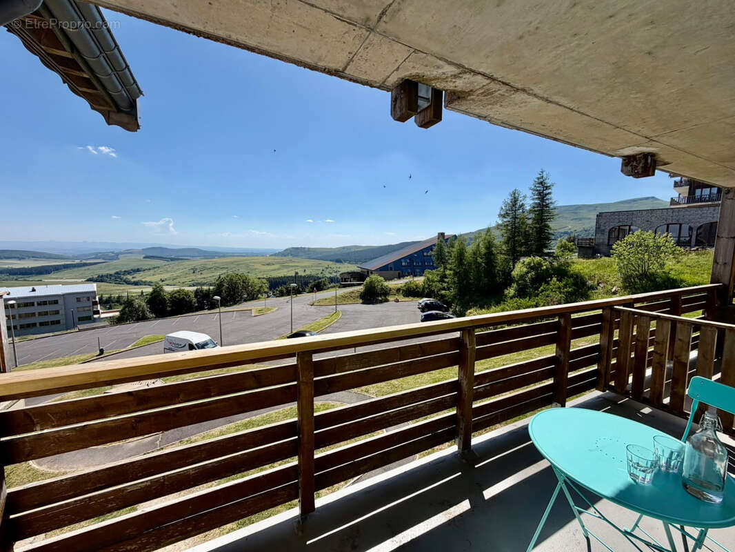 T2 Super Besse dans résidence avec piscine intérieure - photo 2