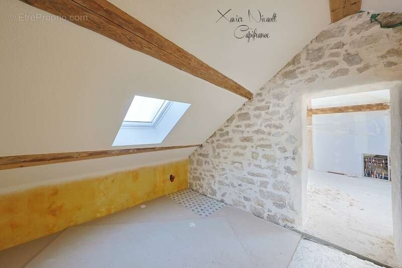 Maison à LE GRAND-ABERGEMENT