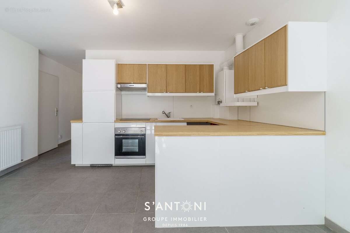 AGDE - CAYRETS - Appartement T3 en RDC avec Garage et Parking - photo 8