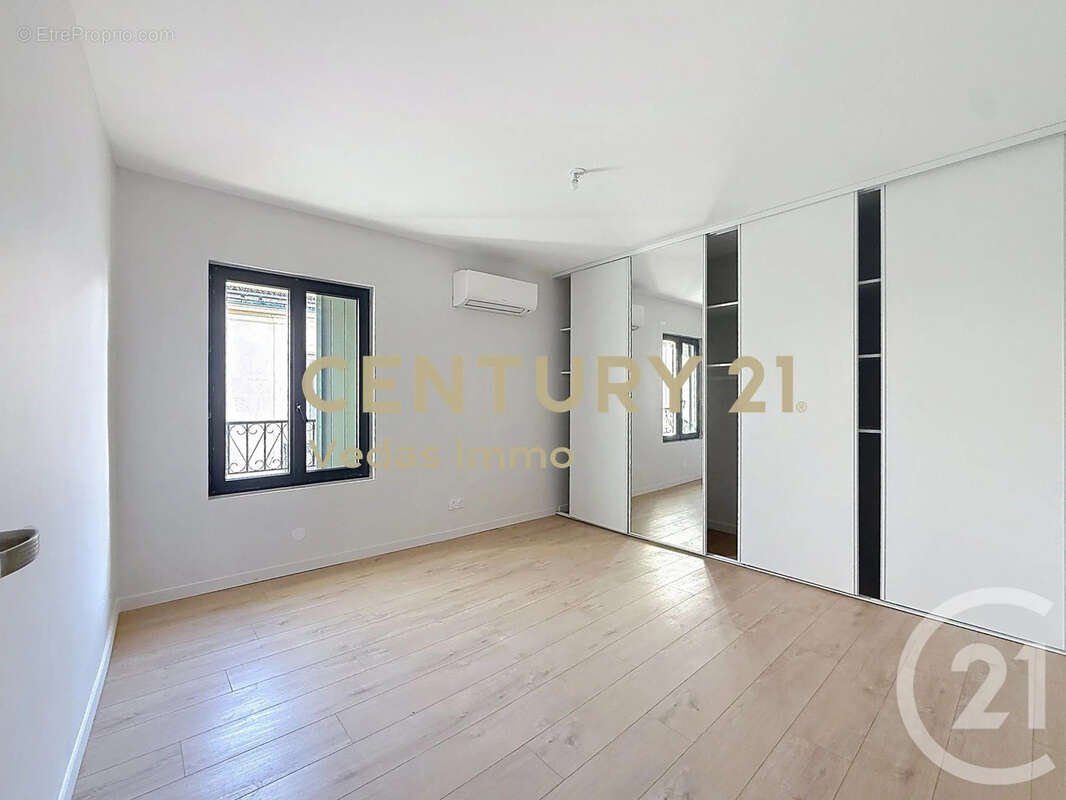 Maison 114 m² à Pignan  - photo 2