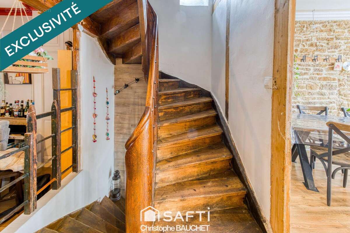 Photo 8 - Maison à JUJURIEUX