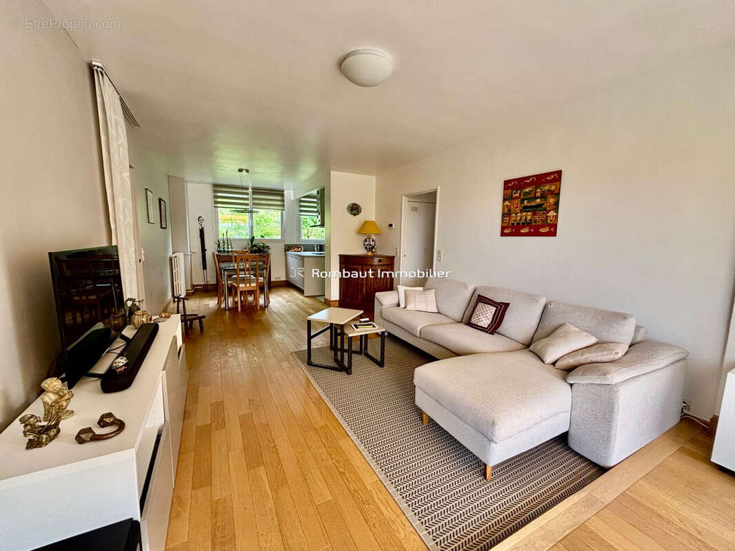 Appartement à LA CELLE-SAINT-CLOUD