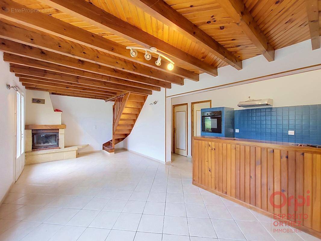 Maison à AMOU