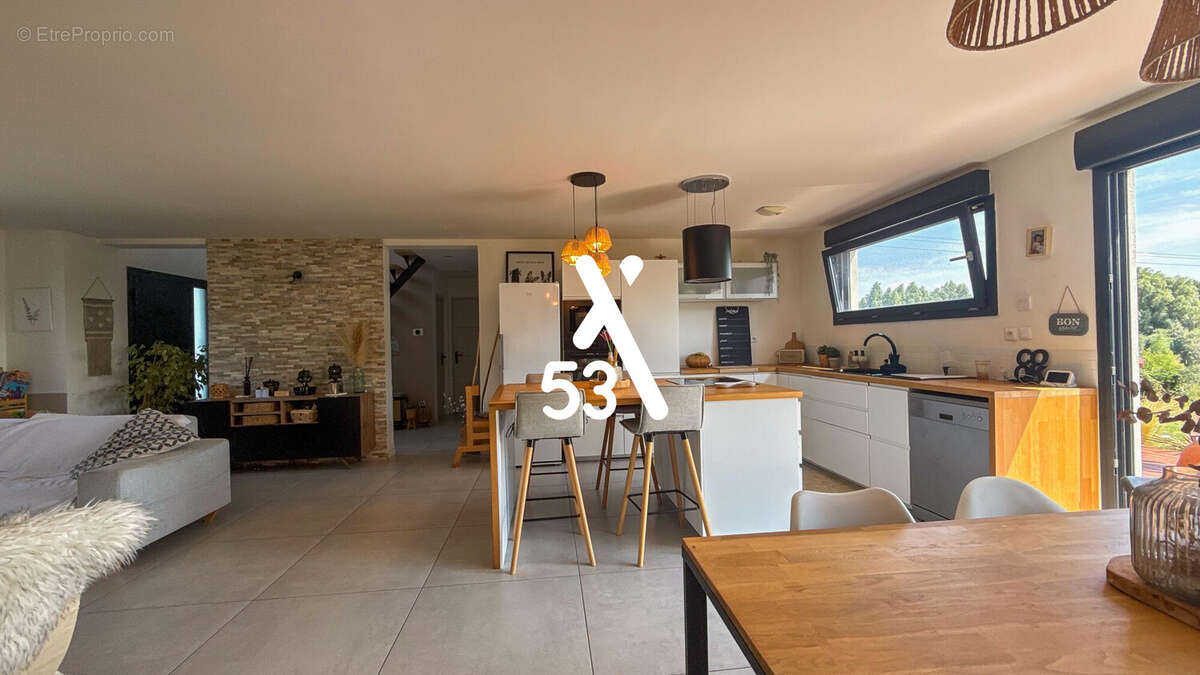 Maison 130 m² à Roquetoire  - photo 6