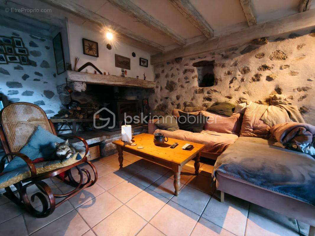 Maison à LOURDIOS-ICHERE