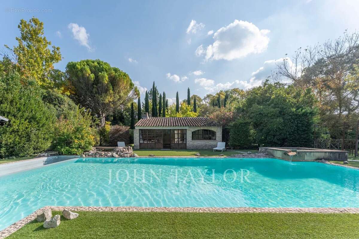 Maison à BOUC-BEL-AIR