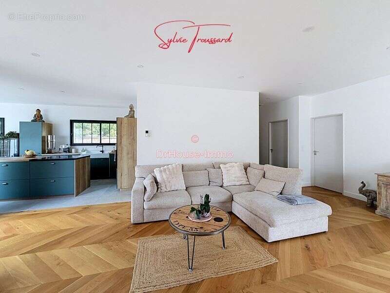 Maison 154 m² à Gujan-Mestras  - photo 17
