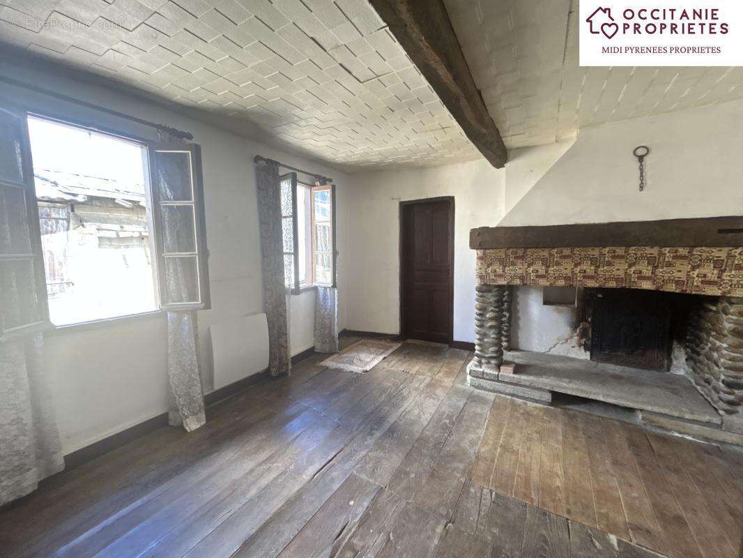 Maison à LES BORDES-SUR-ARIZE