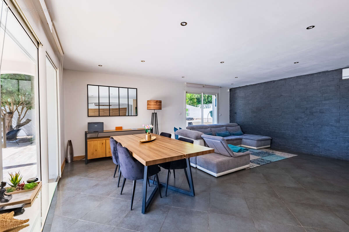 n°10 - Maison à MARSEILLE-11E