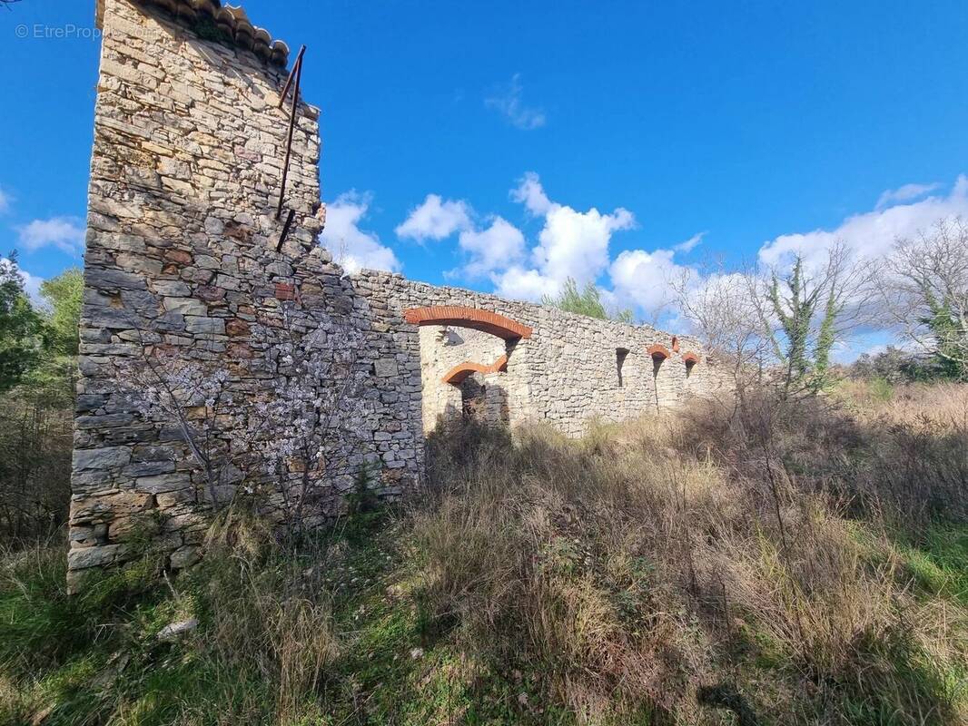 Terrain à LE LUC
