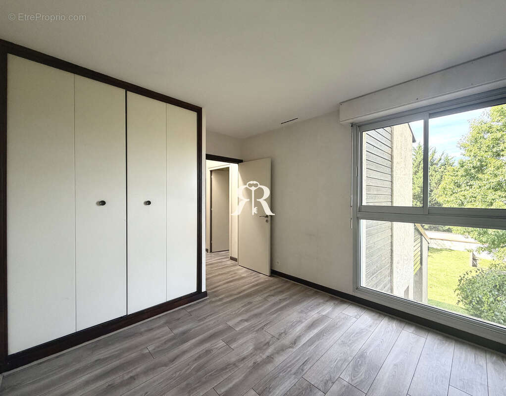 Maison d'architecte avec piscine et beaux volumes - photo 19