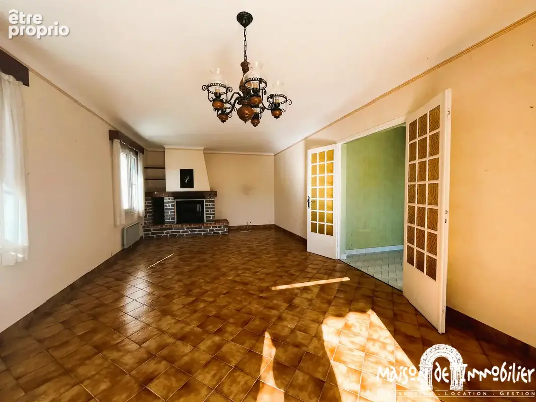 A Vente Ensemble immobilier - Maison et 2 appartements loués - MESCHERS AU SUD DE ROYAN - photo 3