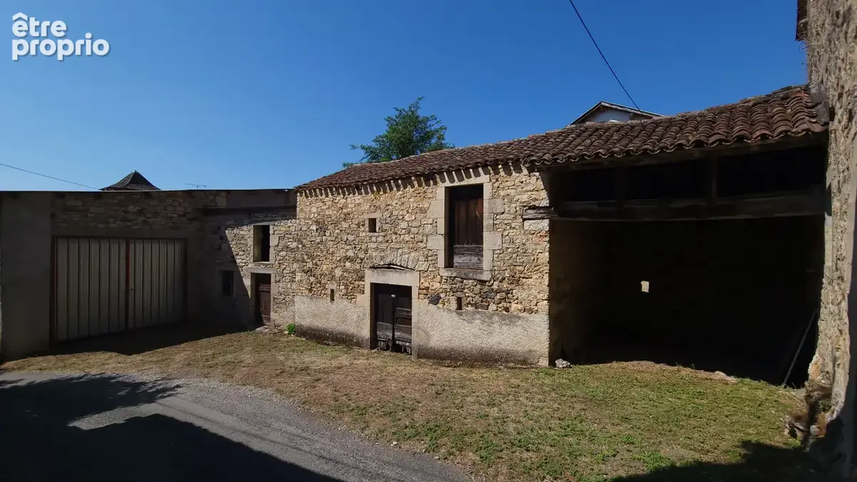 Propriété de caractère avec dépendances et piscine à Villefranche-de-Rouergue - photo 28