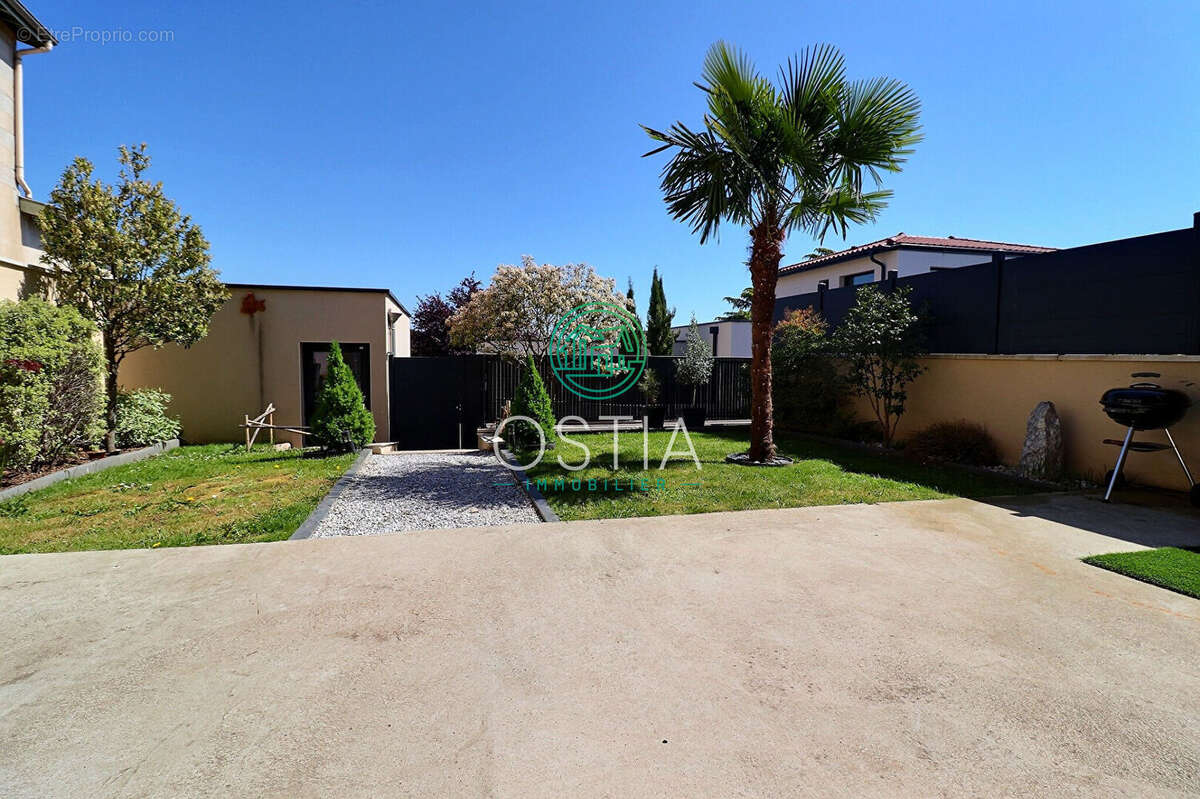 Appartement à GENILAC