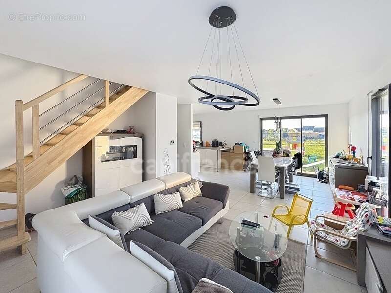 Maison à CORMERY