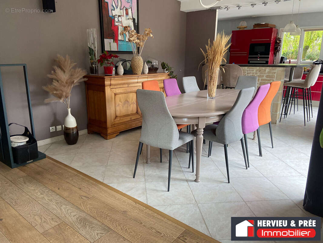 Maison familiale à vendre à Colomby Anguerny, proche de Caen et de la mer, avec 1 422 m² de terrain et 5 chambres - photo 2