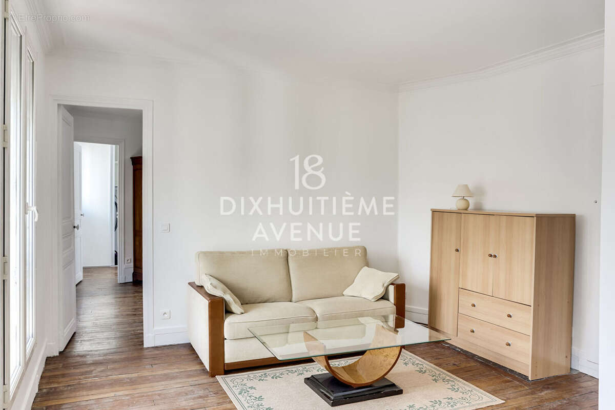 Appartement à PARIS-18E