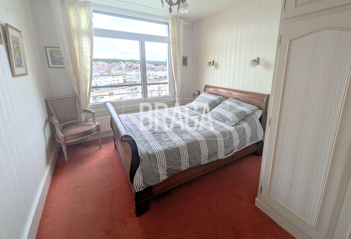 Appartement 90 m2    Vue Port / Mer & Cathédrale - photo 4