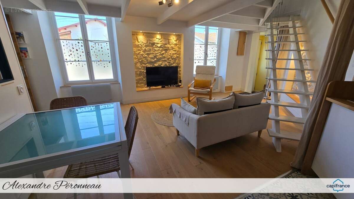 La rochelle – la genette  échoppe rénovée avec sous-sol aménagé - photo 3