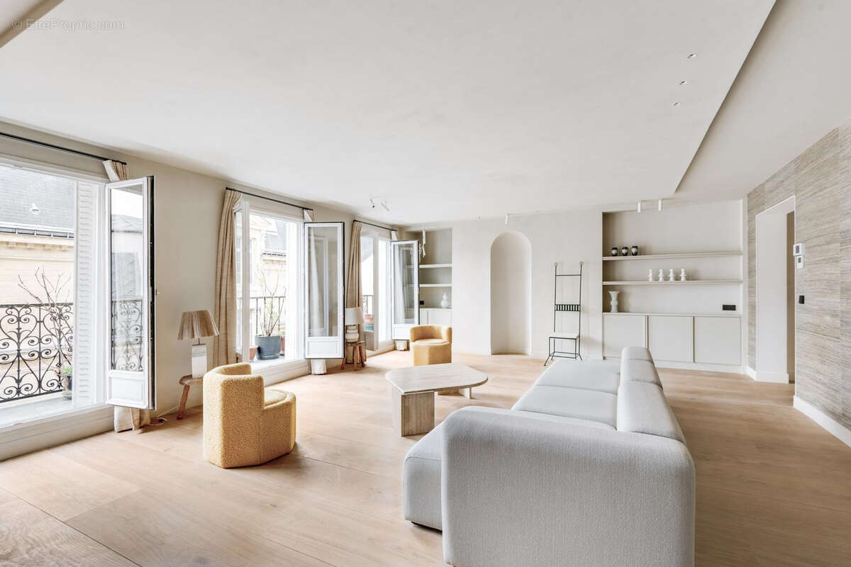 Appartement à PARIS-6E