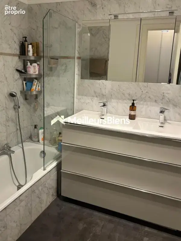 Cannes  : Grand 3 pièces de 98 m2, avec terrasse, garage et piscine - photo 15